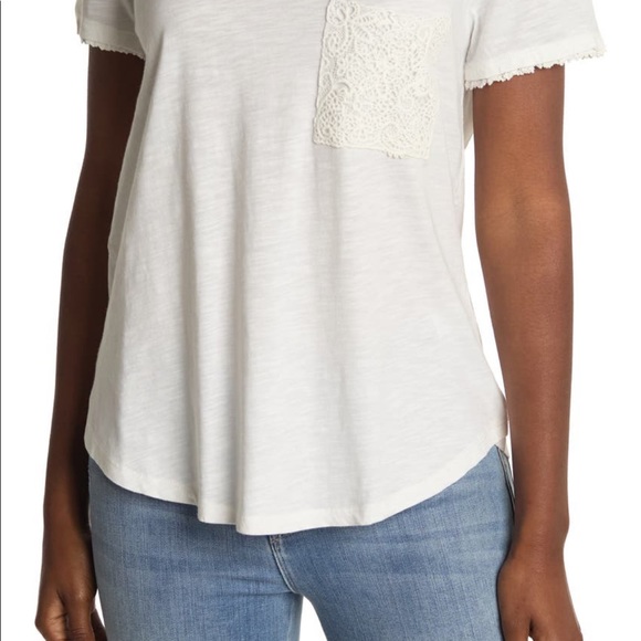 Democracy T-shirt lace pocket keyhole - Picture 5 of 7